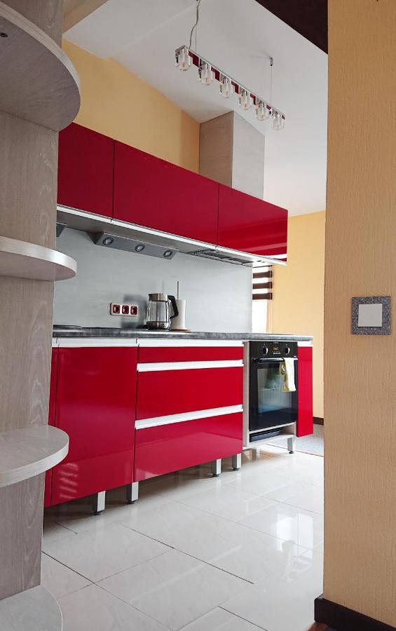 Riga City Center Quiet Apartment With Free Private Parking Exterior foto